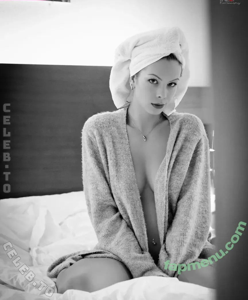 vaneschkal nude photo #0008 (vaneschkal)