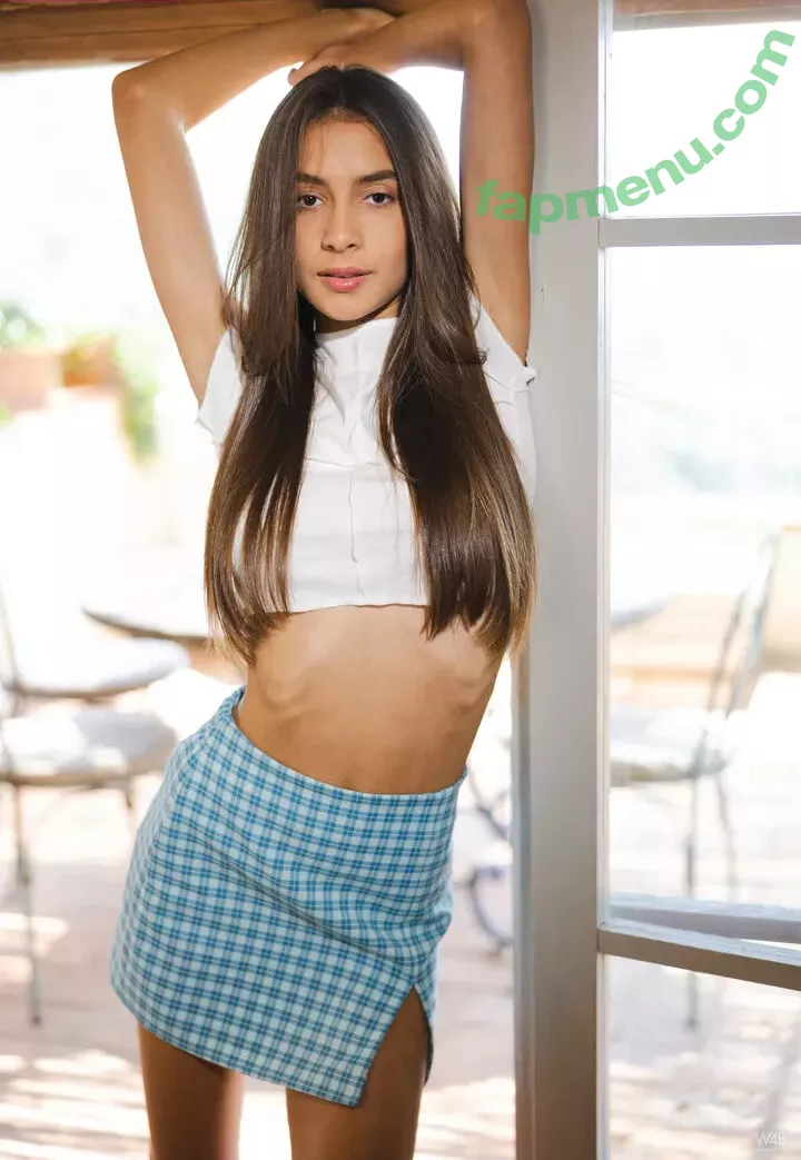 Vanessa Alessia nude photo #0025 (Vanesaalessia1 / vaneska.alesia / vanessa_alessia)