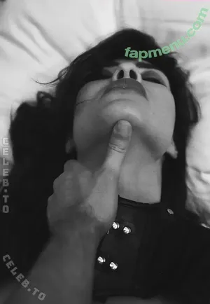 Vanessa Bartsch / Van777 / user / vanessabartsch___ nude photo #0116