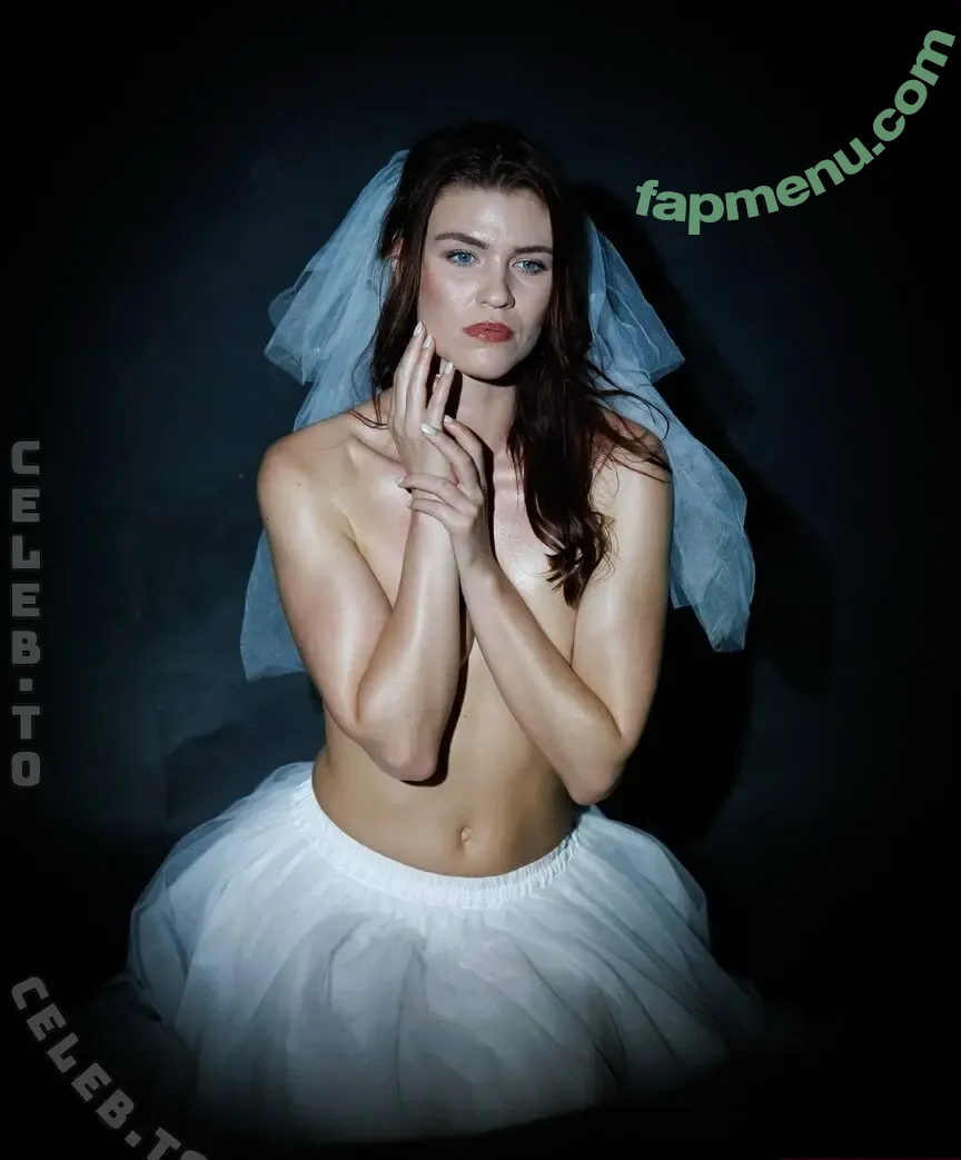 Vanessa Bartsch nude photo #0107 (Van777 / user / vanessabartsch___)