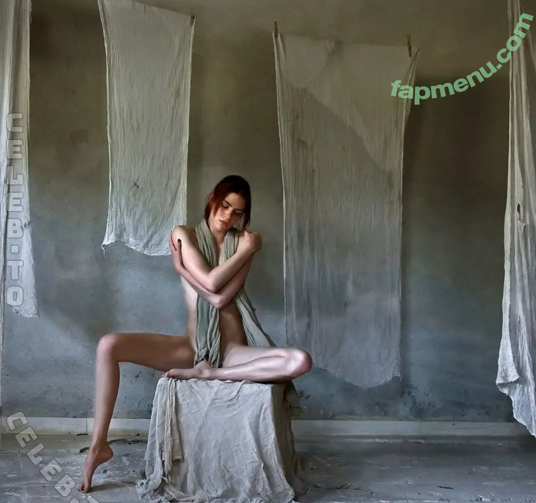 Vanessa Bartsch nude photo #0173 (user / vanessabartsch___)