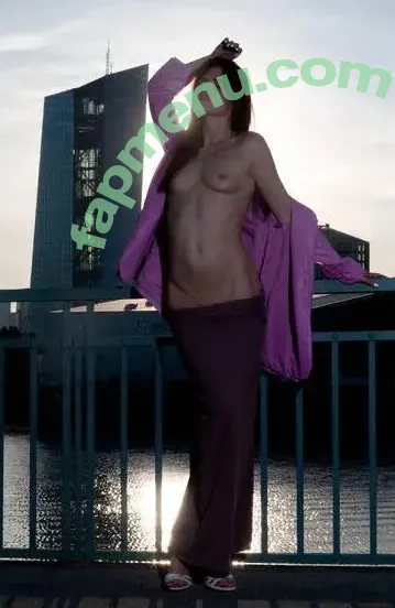 Vanessa Bartsch nude photo #0300 (vibeswithnessaaa)