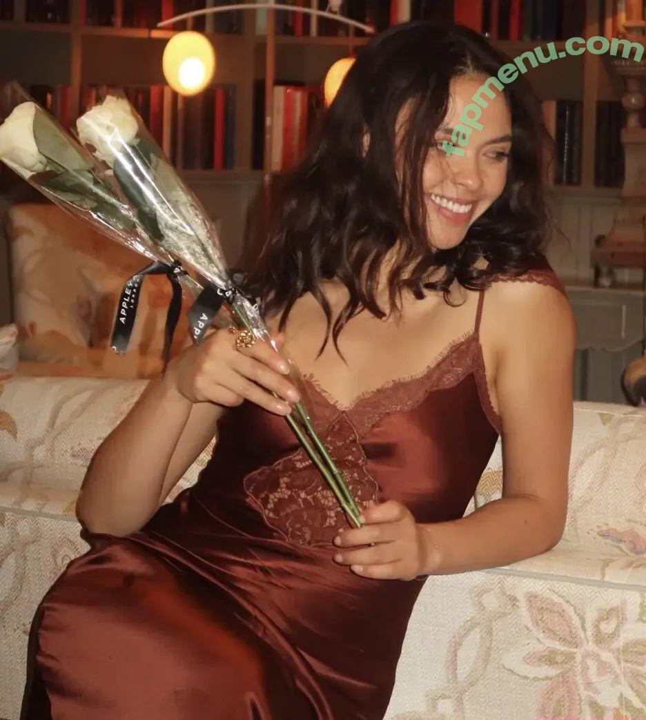 Vanessa Bauer nude photo #0432 (vanessabauer_skates)