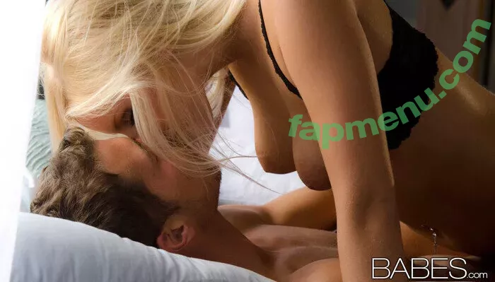 Vanessa Cage nude photo #0436 (missvanessacage / vanessacageog)