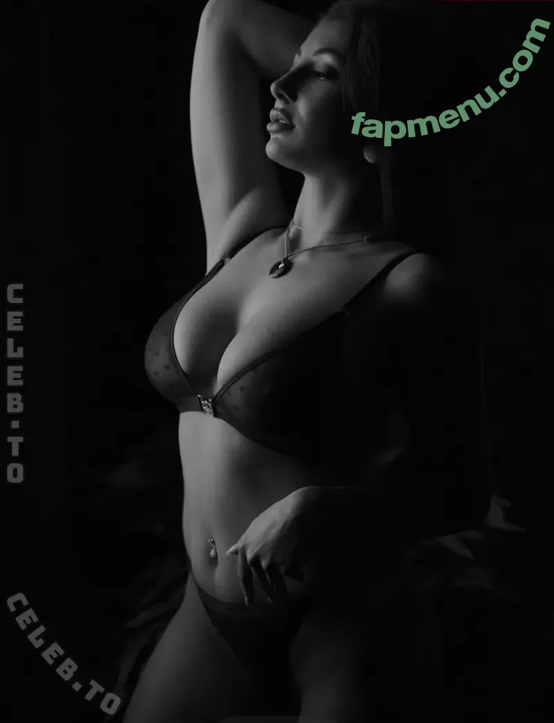 vanessa_coemla nude photo #0002 (vanessa_coemla)