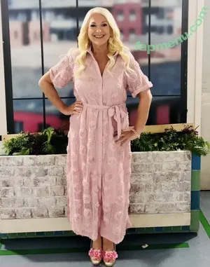 Vanessa Feltz / vanessafeltzofficial nude photo #0037