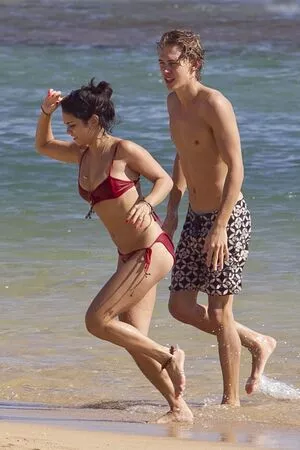 Vanessa Hudgens / VanessaHudgens nude photo #0456