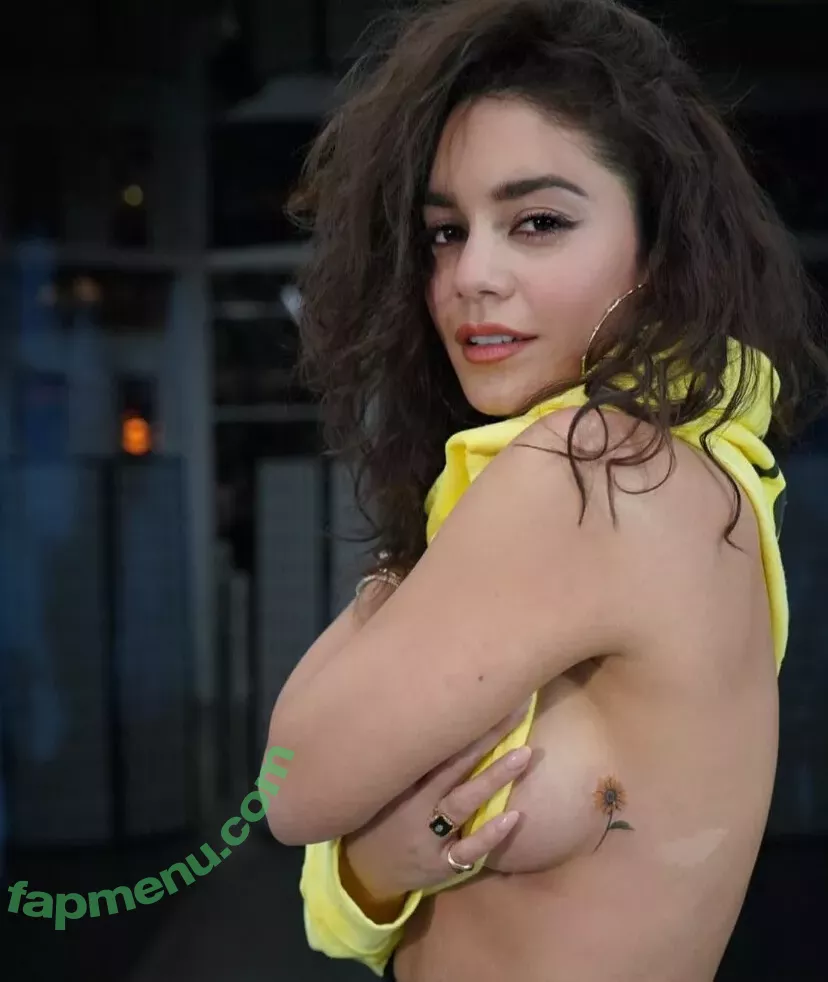 Vanessa Hudgens nude photo #0660 (VanessaHudgens)