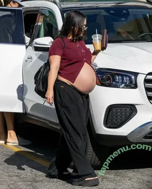 Vanessa Hudgens / VanessaHudgens nude photo #1093