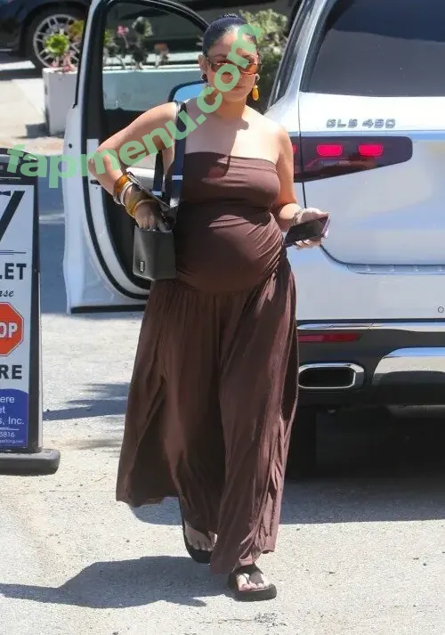 Vanessa Hudgens nude photo #1037 (VanessaHudgens)