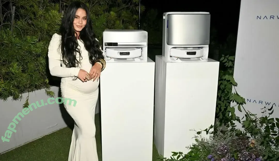 Vanessa Hudgens nude photo #1071 (VanessaHudgens)