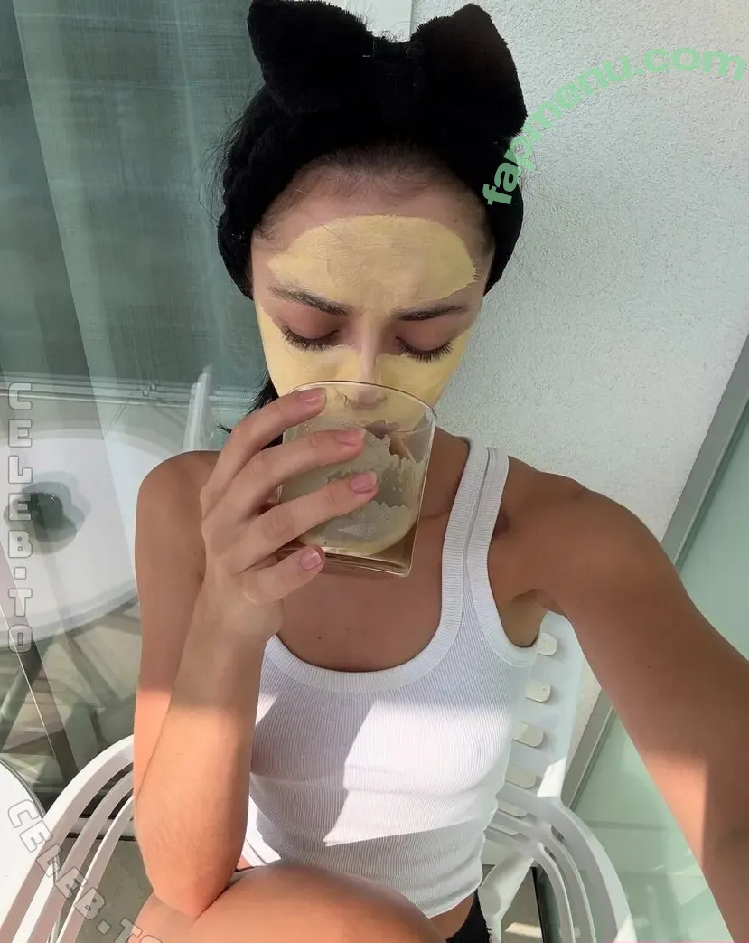 Vanessa Kunz nude photo #0125 (vanessalealia / vanessalealia732)