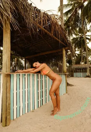 Vanessa Lopes / u140265647 / vanessalopesr_ nude photo #0350