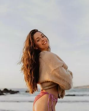 Vanessa Mai / missvenessamai / vanessa.mai / vanessamai nude photo #0059