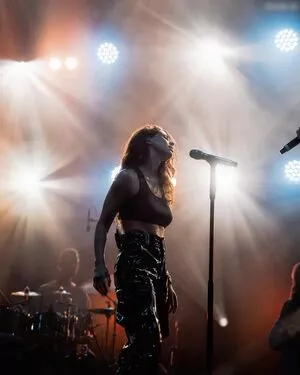 Vanessa Mai / missvenessamai / vanessa.mai / vanessamai nude photo #0386