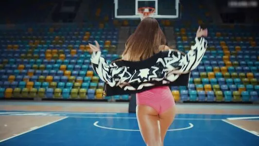 Vanessa Mai / missvenessamai / vanessa.mai / vanessamai nude photo #0487