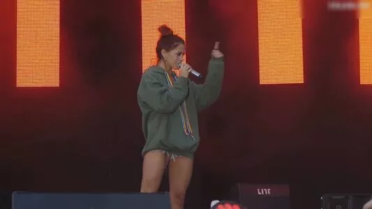 Vanessa Mai / missvenessamai / vanessa.mai / vanessamai nude photo #0734