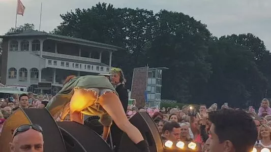 Vanessa Mai / missvenessamai / vanessa.mai / vanessamai nude photo #0753