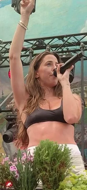 Vanessa Mai / missvenessamai / vanessa.mai / vanessamai nude photo #0900