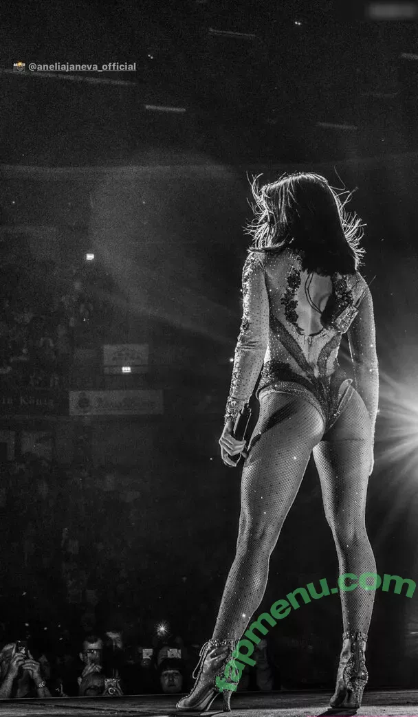 Vanessa Mai nude photo #0219 (missvenessamai / vanessa.mai / vanessamai)