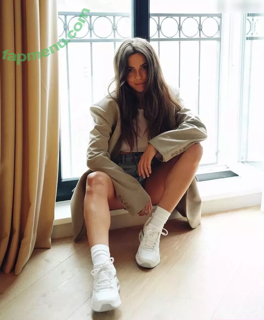 Vanessa Mai nude photo #0246 (missvenessamai / vanessa.mai / vanessamai)