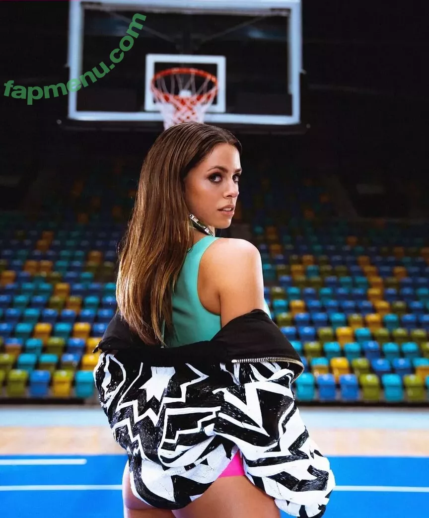 Vanessa Mai nude photo #0376 (missvenessamai / vanessa.mai / vanessamai)