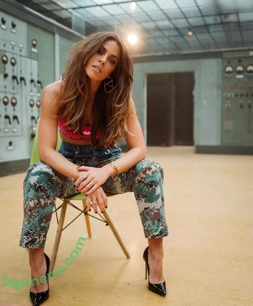 Vanessa Mai nude photo #0377 (missvenessamai / vanessa.mai / vanessamai)