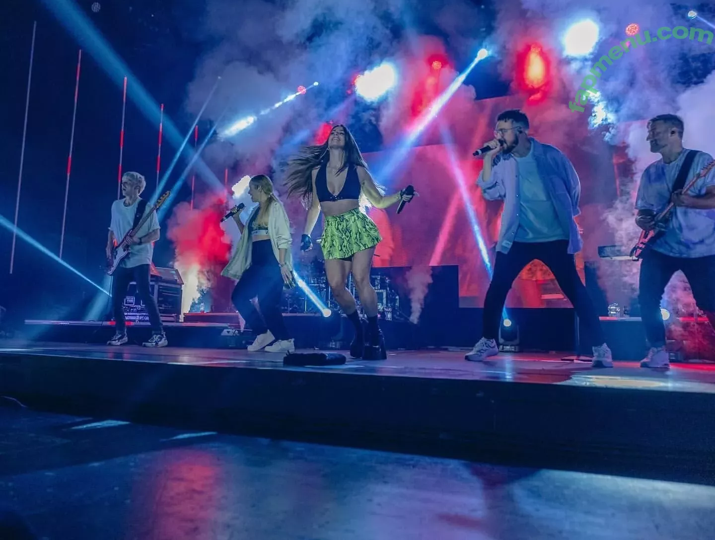 Vanessa Mai nude photo #0399 (missvenessamai / vanessa.mai / vanessamai)