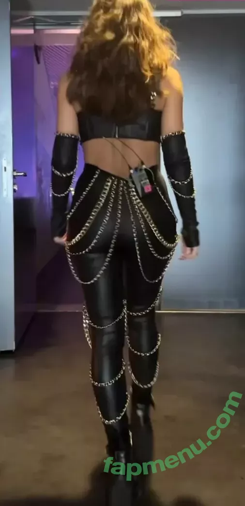 Vanessa Mai nude photo #0430 (missvenessamai / vanessa.mai / vanessamai)