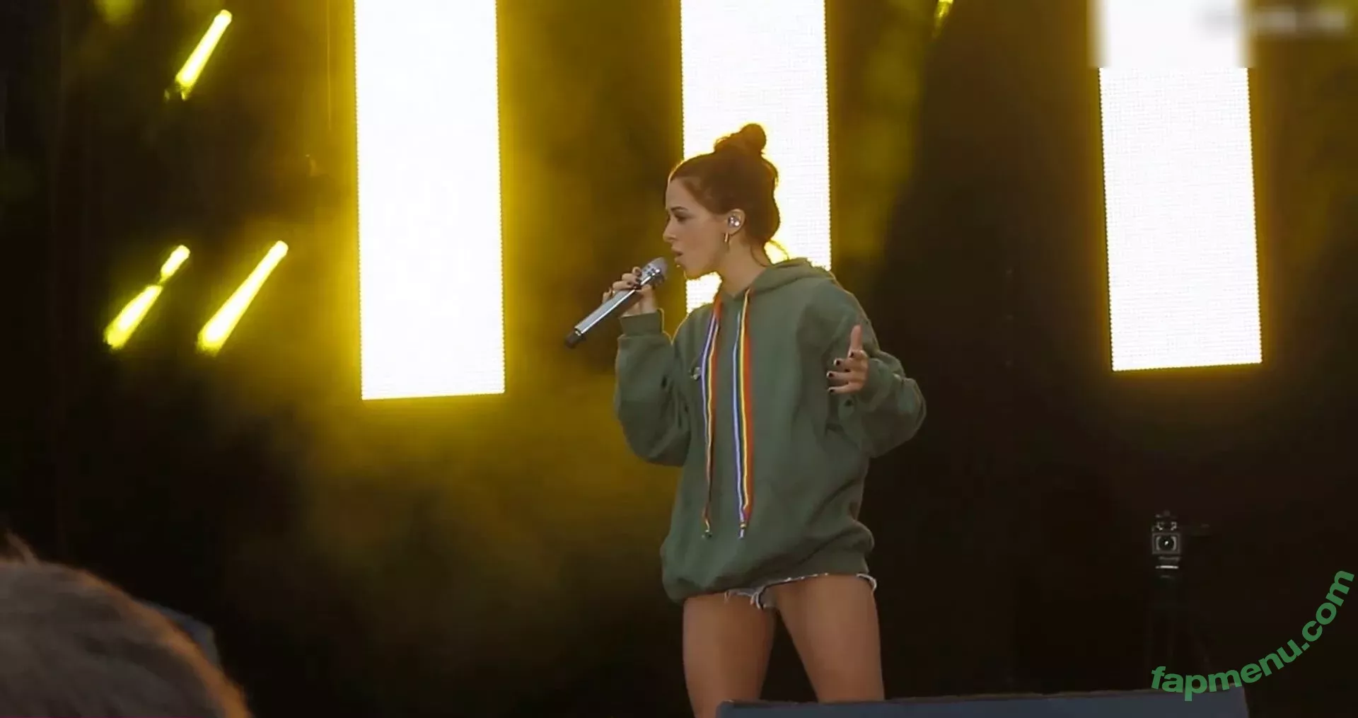 Vanessa Mai nude photo #0742 (missvenessamai / vanessa.mai / vanessamai)