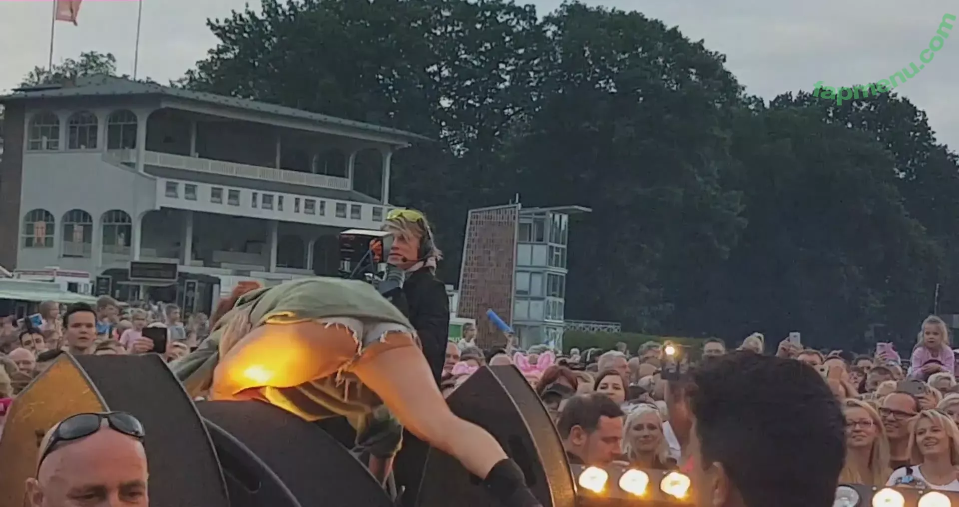 Vanessa Mai nude photo #0745 (missvenessamai / vanessa.mai / vanessamai)