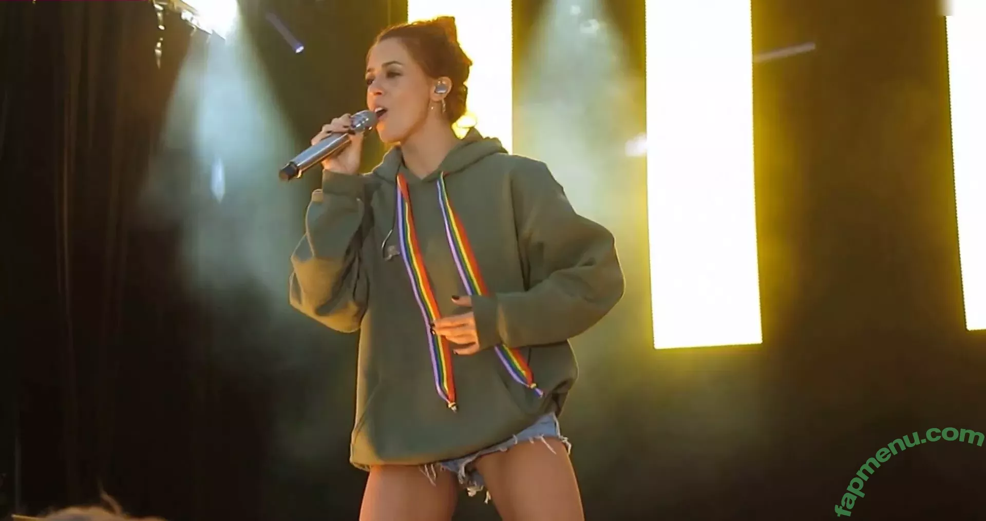 Vanessa Mai nude photo #0757 (missvenessamai / vanessa.mai / vanessamai)