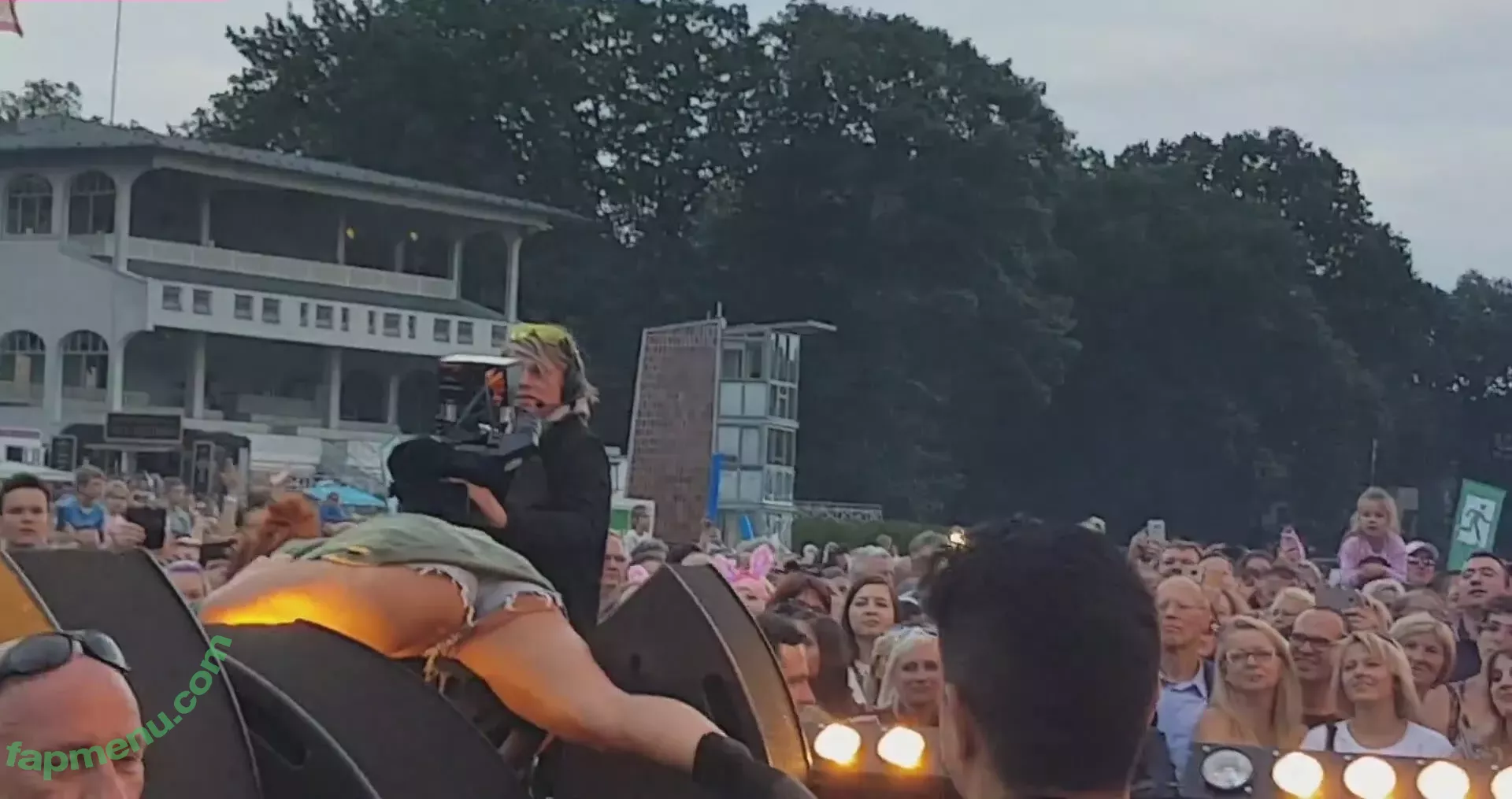 Vanessa Mai nude photo #0762 (missvenessamai / vanessa.mai / vanessamai)