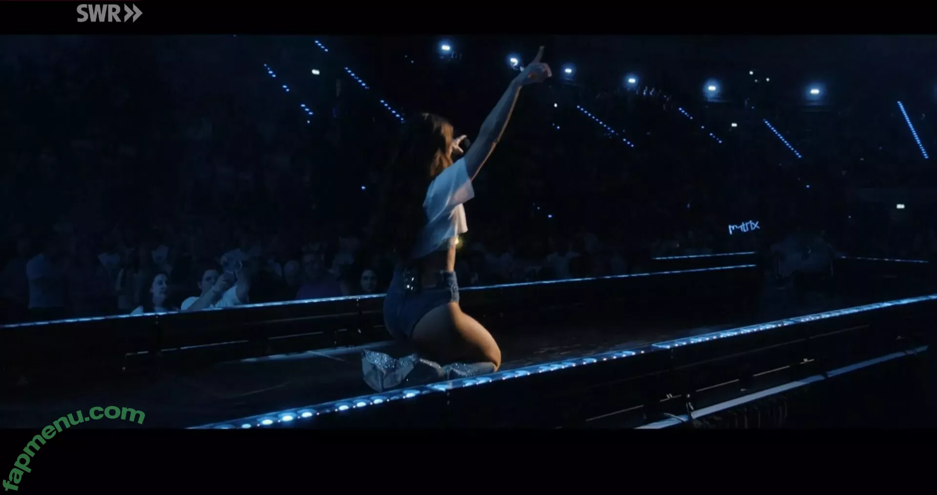 Vanessa Mai nude photo #1118 (missvenessamai / vanessa.mai / vanessamai)