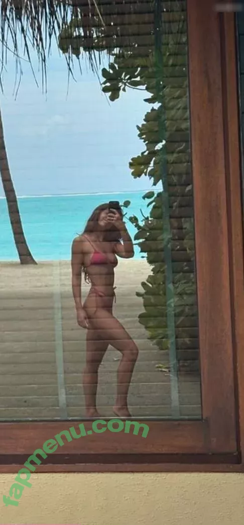 Vanessa Mai nude photo #1145 (missvenessamai / vanessa.mai / vanessamai)