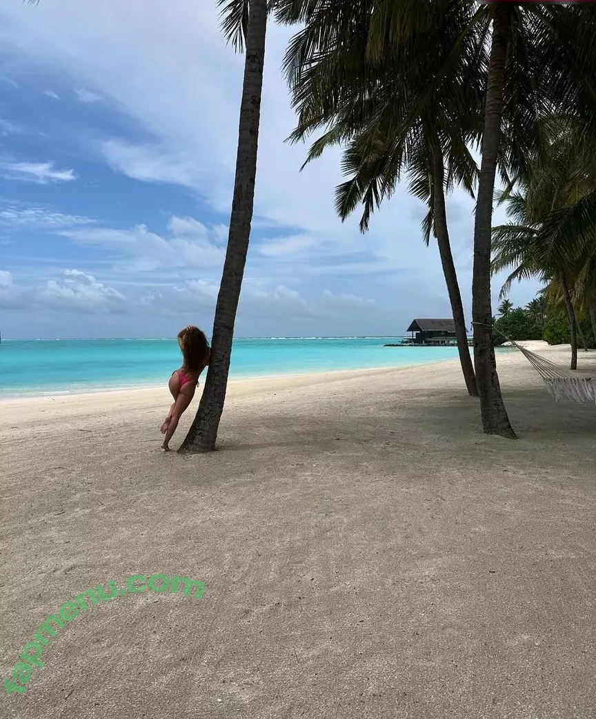 Vanessa Mai nude photo #1168 (missvenessamai / vanessa.mai / vanessamai)