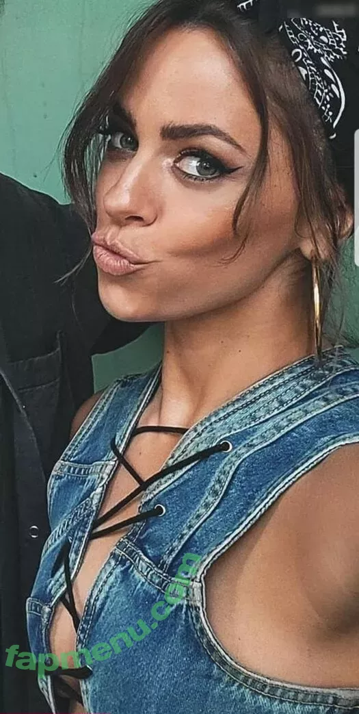 Vanessa Mai nude photo #1172 (missvenessamai / vanessa.mai / vanessamai)