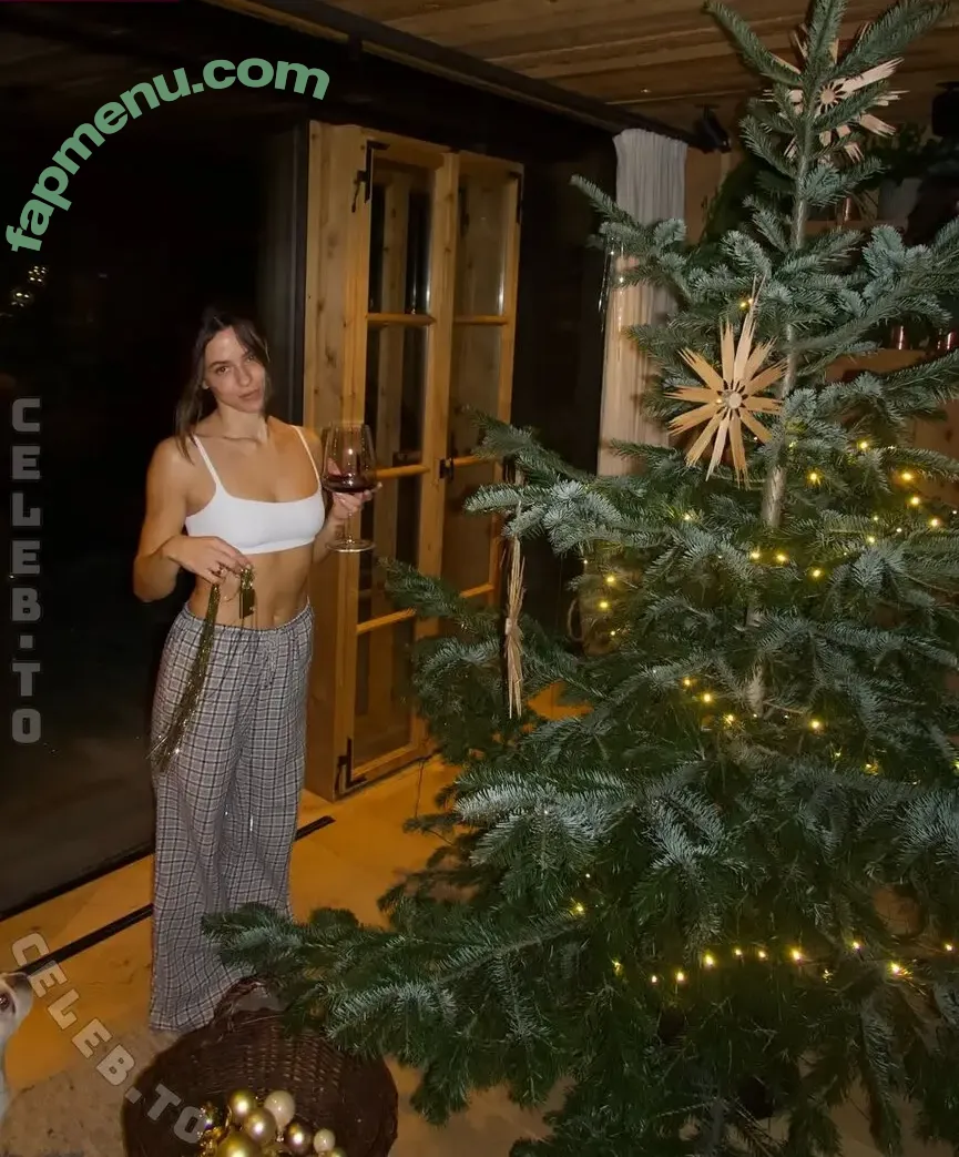 Vanessa Mai nude photo #1568 (missvenessamai / vanessa.mai / vanessa.mai.official / vanessa_mai / vanessamai)