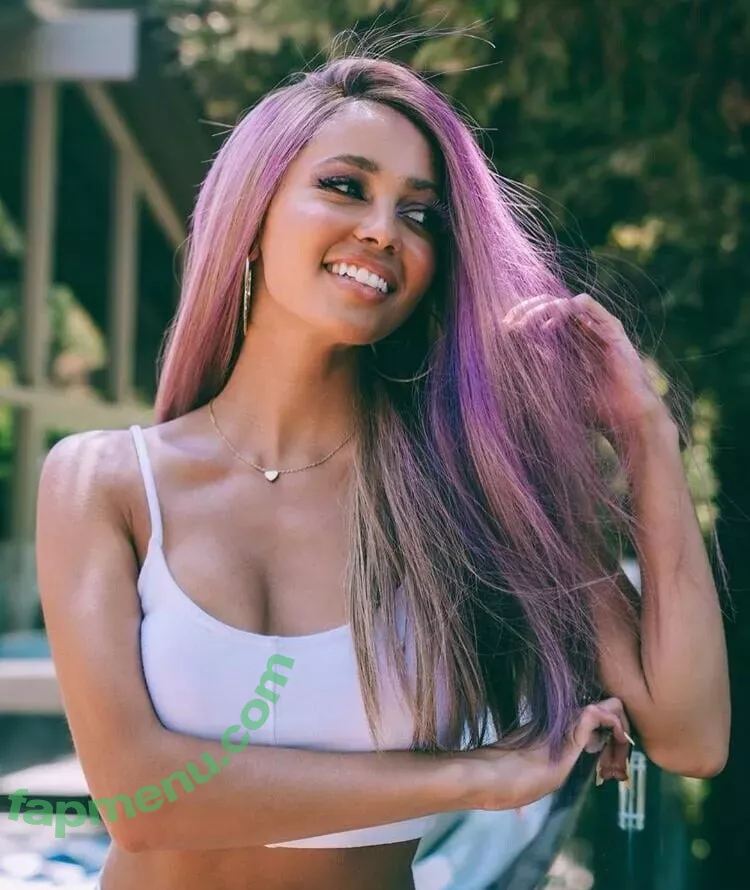 Vanessa Morgan nude photo #0147 (vanessamorgan)