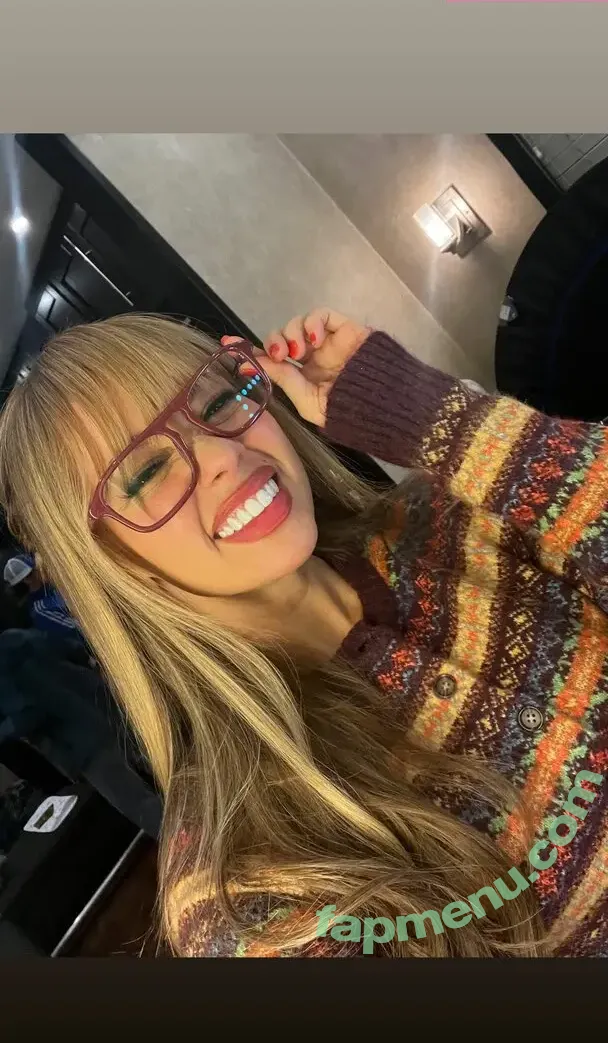 Vanessa Morgan nude photo #0370 (vanessamorgan)