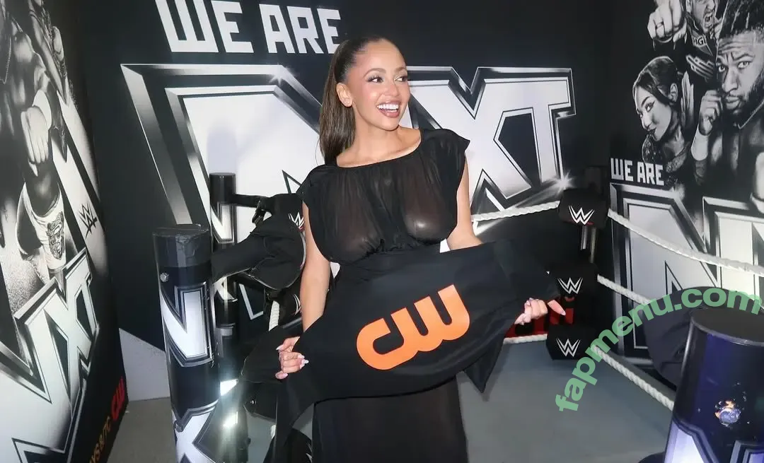 Vanessa Morgan nude photo #0376 (vanessamorgan)