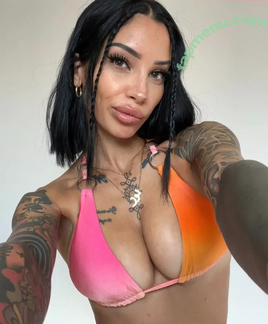 Vanessa Ouerhani nude photo #0037 (vanessa.o___ / vanessa.ou)