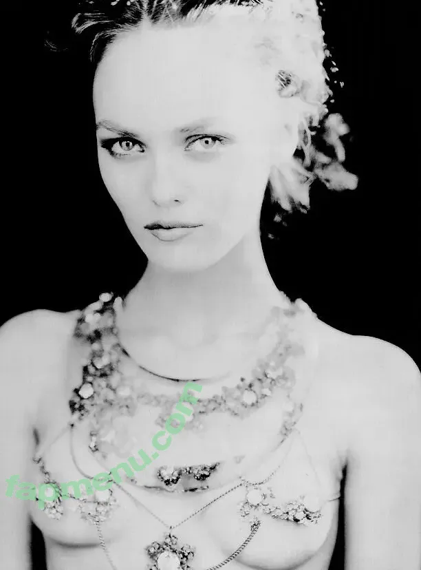 Vanessa Paradis nude photo #0167 (vanessa.paradis)