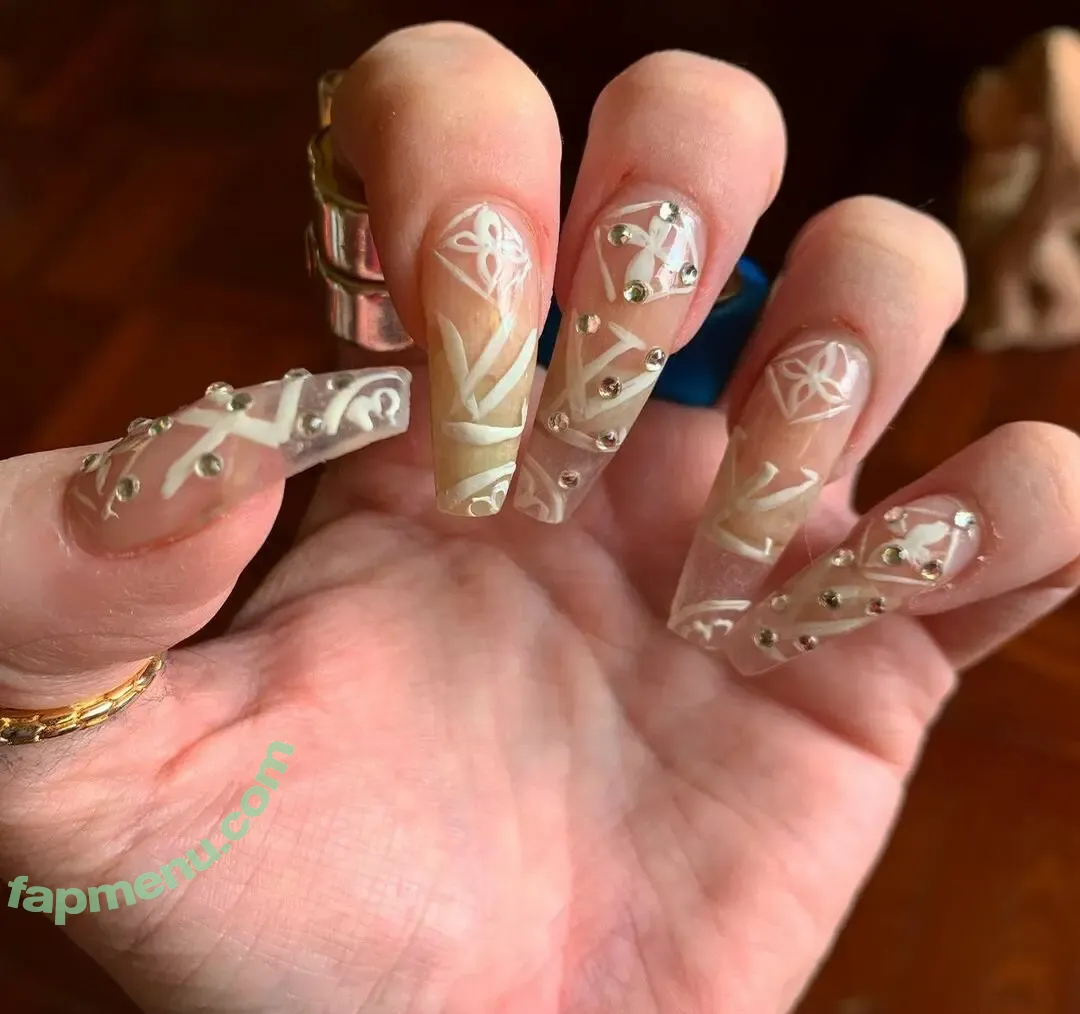 Vanessa Pardo Taouil nude photo #0153 (skull_love_vanessa)