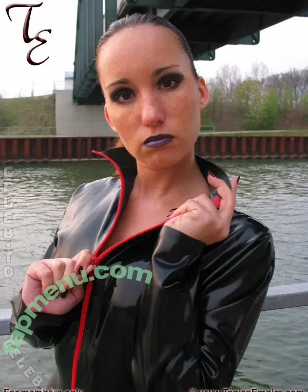 Vanessa Pur nude photo #0531 (vanessa.pur / vanessapur / vanessapurcom)