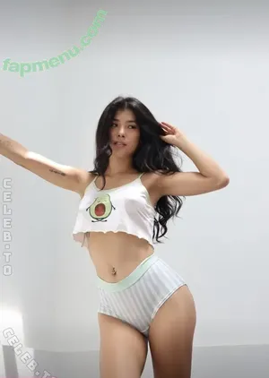 vanessa.size / its.vanessasize / itsyourrvany nude photo #0029