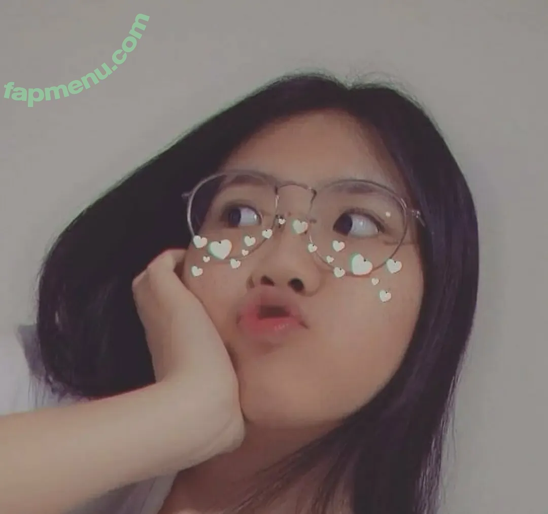 Vanessa Taslim nude photo #0013 (van_tas)