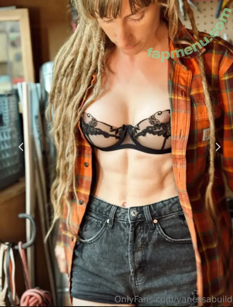 vanessabuildsxo nude photo #0015 (vanessabuilds)