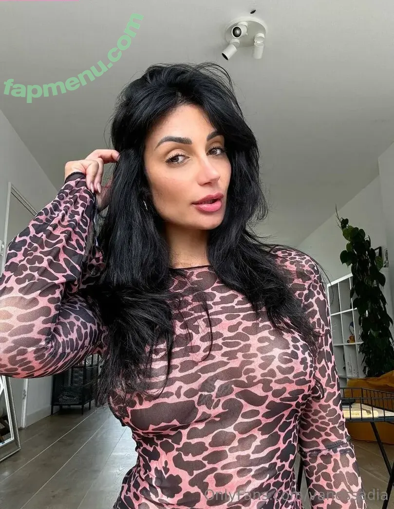 vanessadiaz.vip nude photo #0033 (missvanessadiaz)