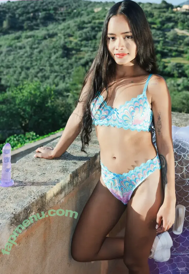 vanessafallenangel nude photo #0217 (Liloo / Vanessa Hill / cheeseburgerjesus / whyliloo)